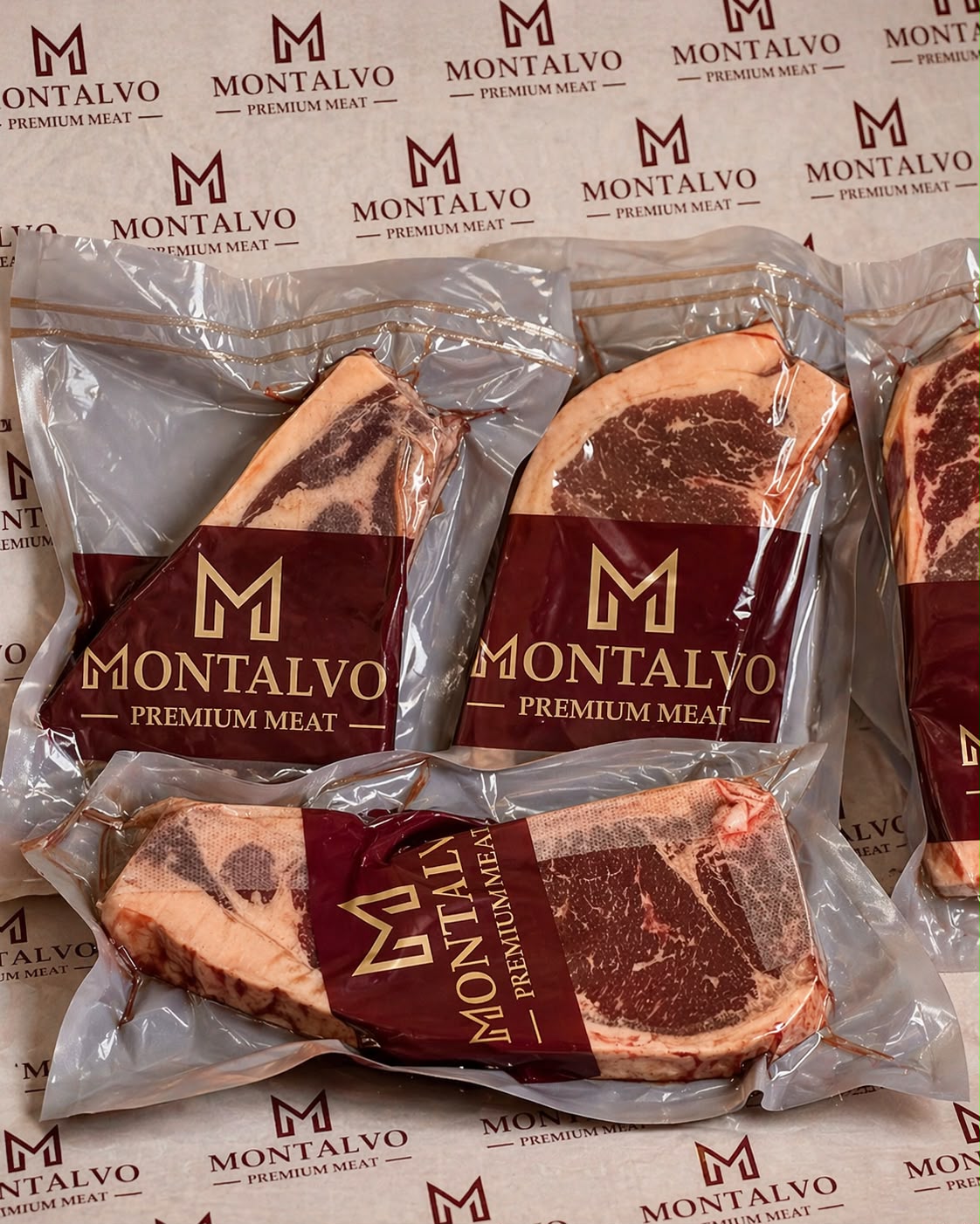 Entrecots envasados con la etiqueta Montalvo Premium Meat